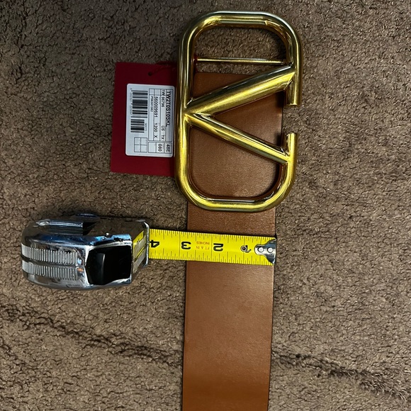 Valentino big belt 80 (not reversible) NOT FOR SALE - Picture 4 of 7